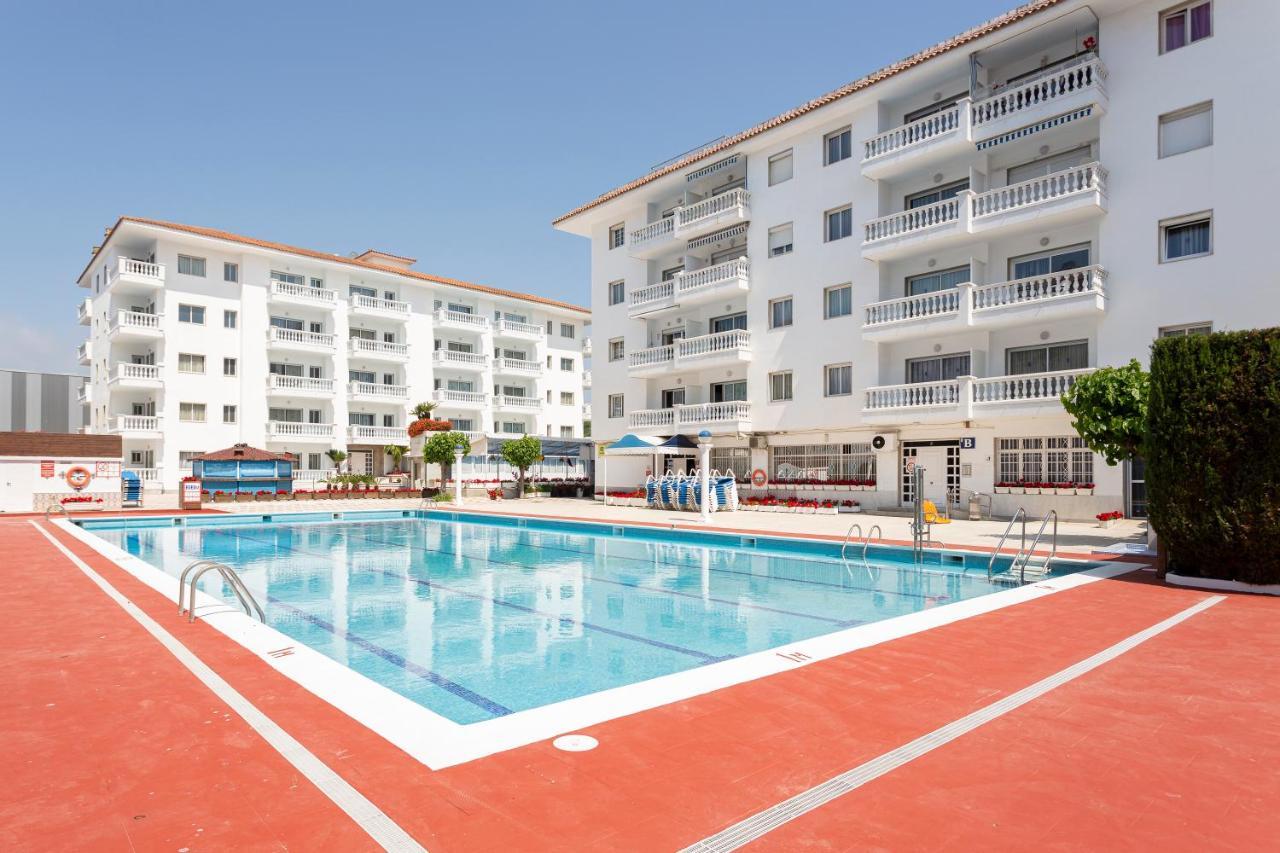 Apt 200 Meters From The Beach Id Бланес Экстерьер фото