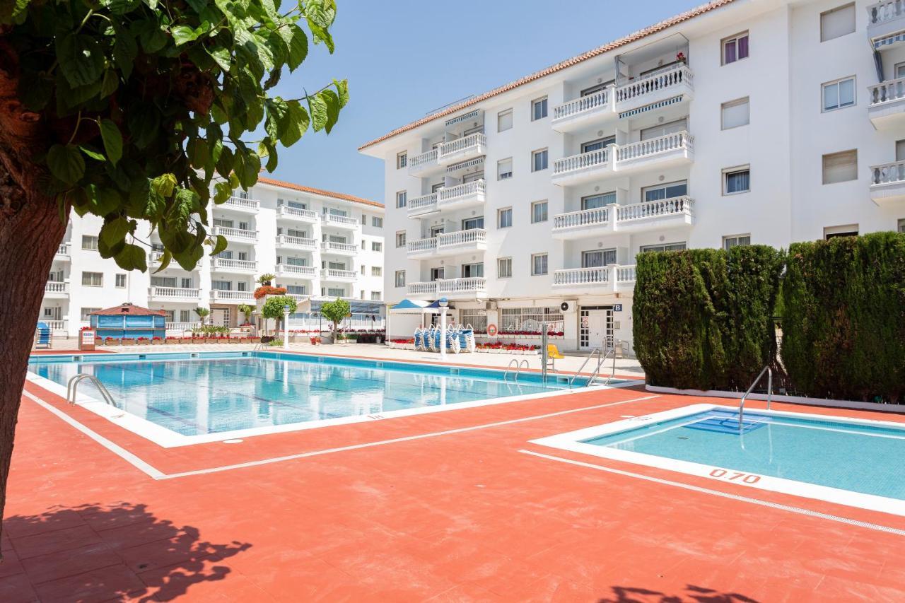 Apt 200 Meters From The Beach Id Бланес Экстерьер фото