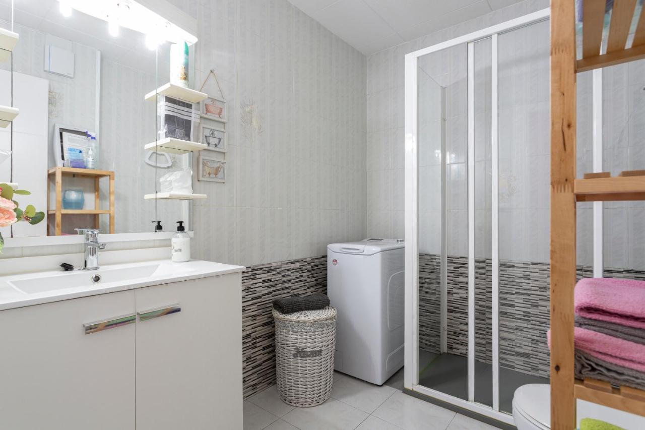 Apt 200 Meters From The Beach Id Бланес Экстерьер фото
